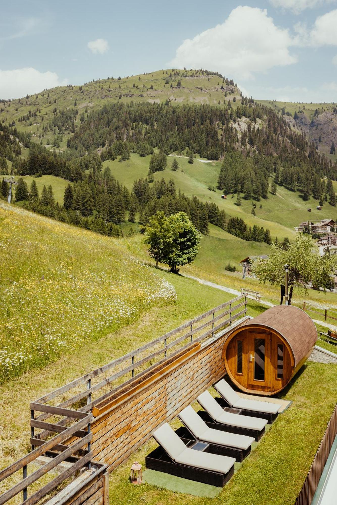 Hotel Alpenrose Arabba Bagian luar foto