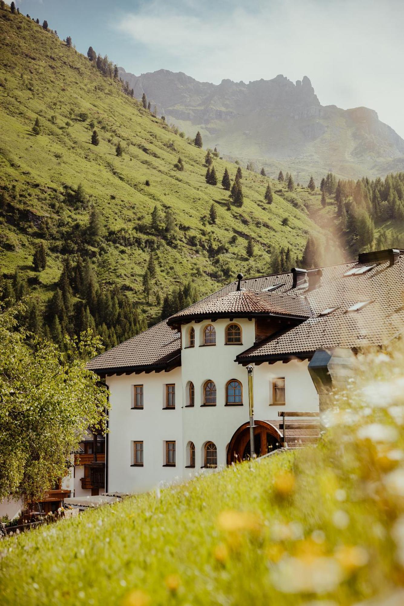 Hotel Alpenrose Arabba Bagian luar foto