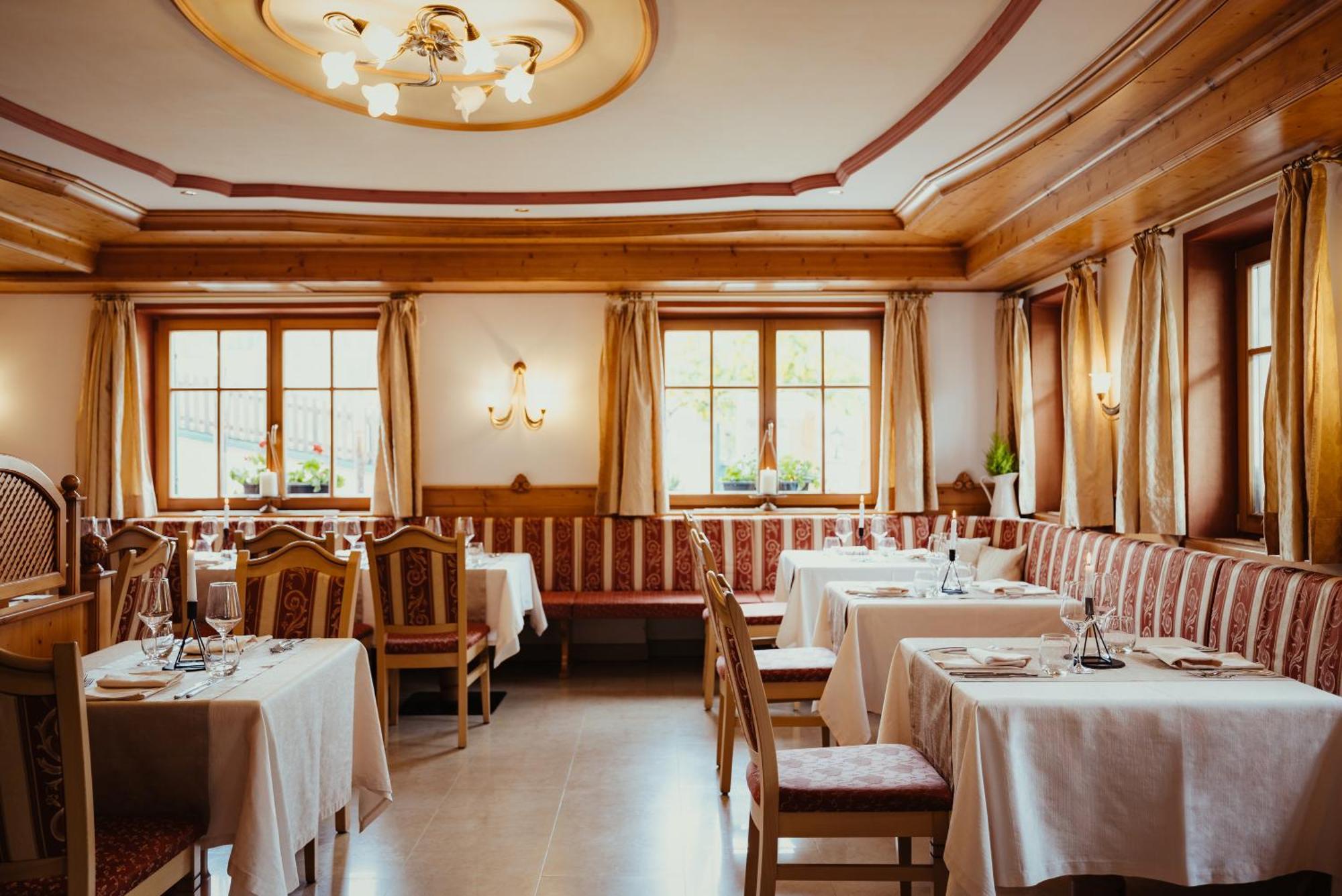 Hotel Alpenrose Arabba Bagian luar foto