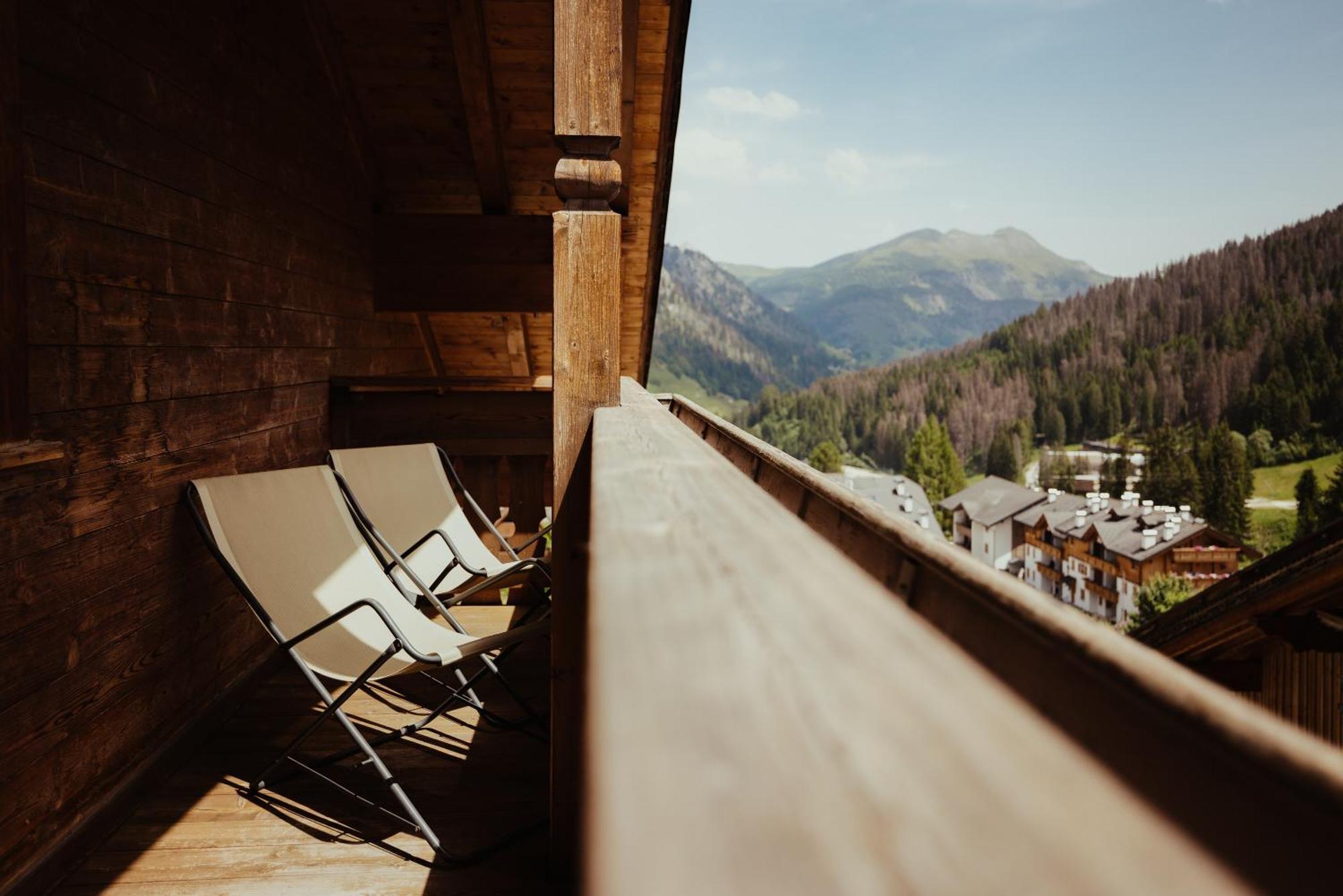 Hotel Alpenrose Arabba Bagian luar foto