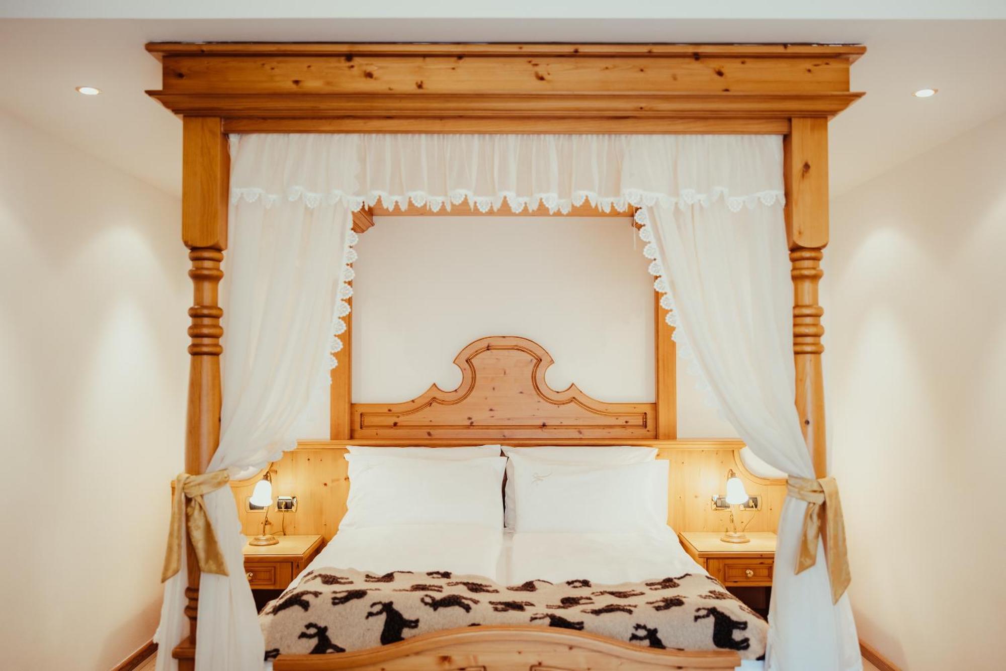 Hotel Alpenrose Arabba Bagian luar foto