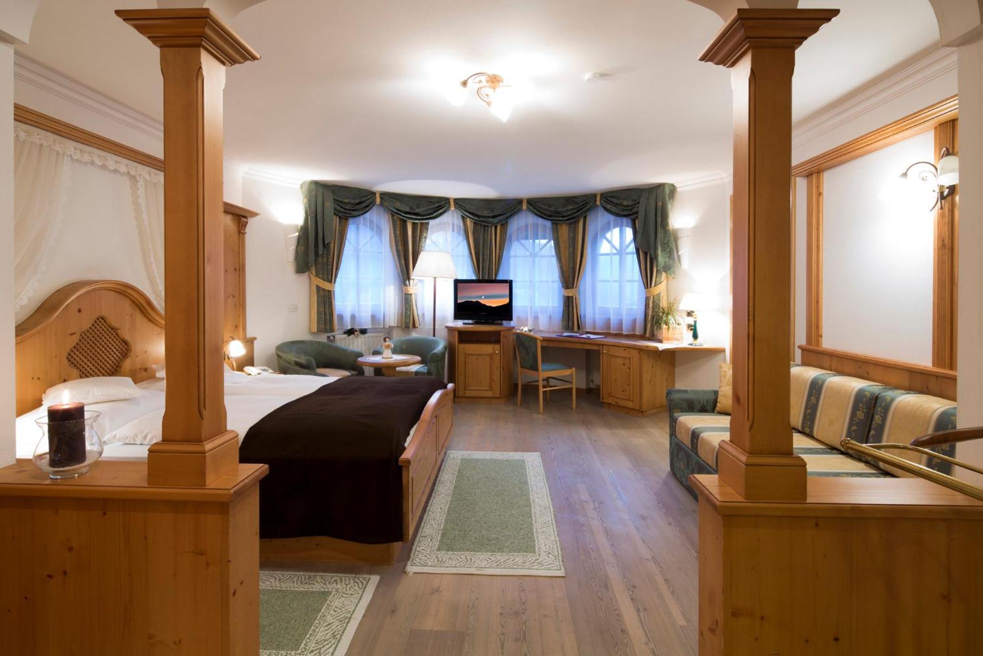 Hotel Alpenrose Arabba Bagian luar foto