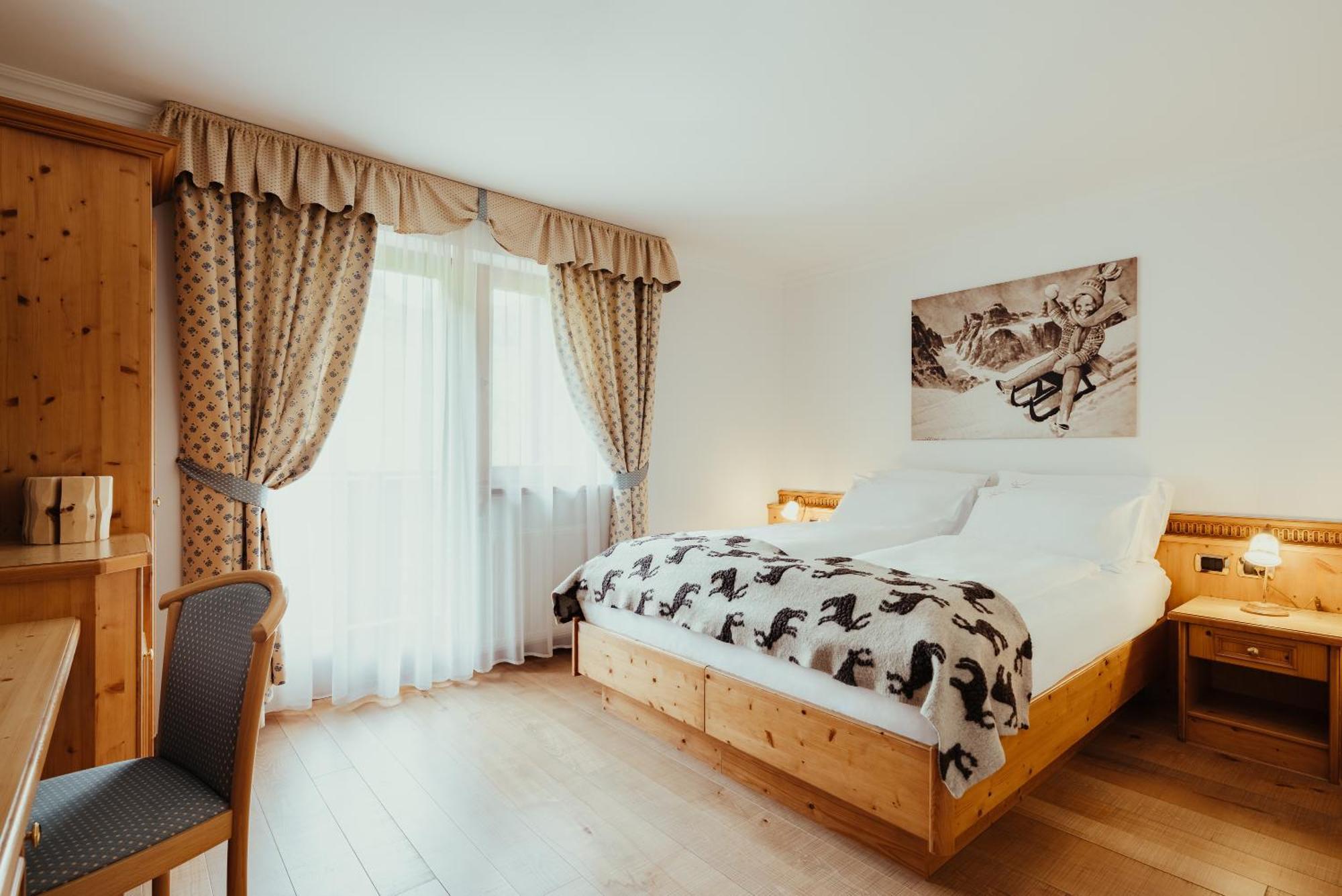 Hotel Alpenrose Arabba Bagian luar foto